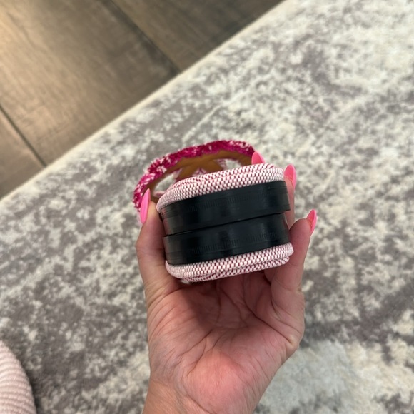 WOMEN'S INTERLOCKING G SLIDE SANDAL SIZE 37.5 - Picture 16 of 17